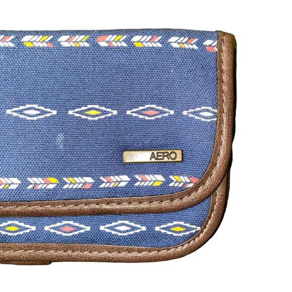 AERO Aeropostale Wallet Aztec Print Canvas Leather fold over Snap Closure blue - Picture 4 of 5
